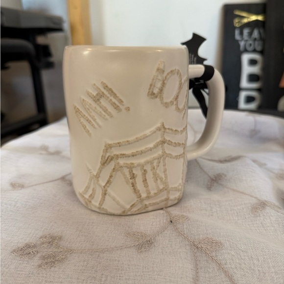 Rae Dunn Boo Halloween Mug NEW nwt - Picture 4 of 4